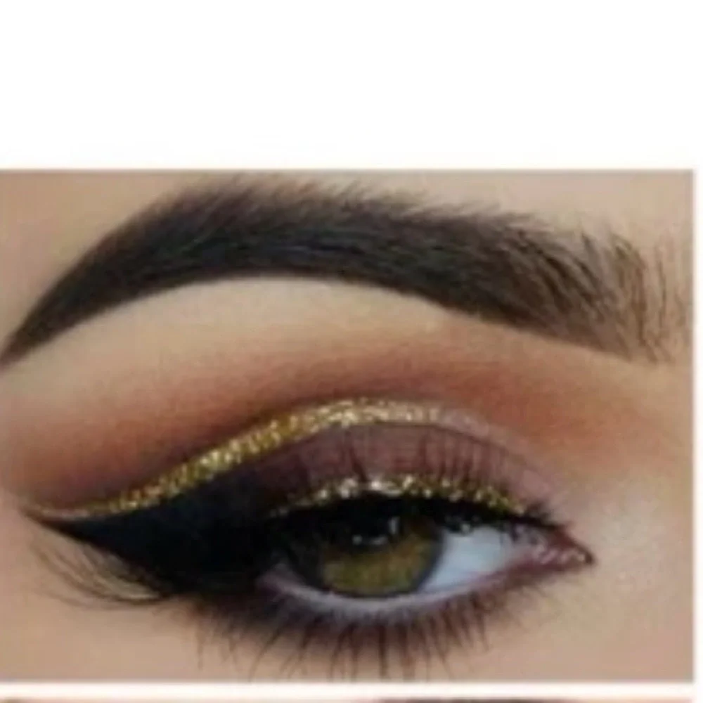 Black Liquid Eyeliner